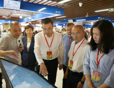 实地查看、走访座谈、查阅材料、听取报